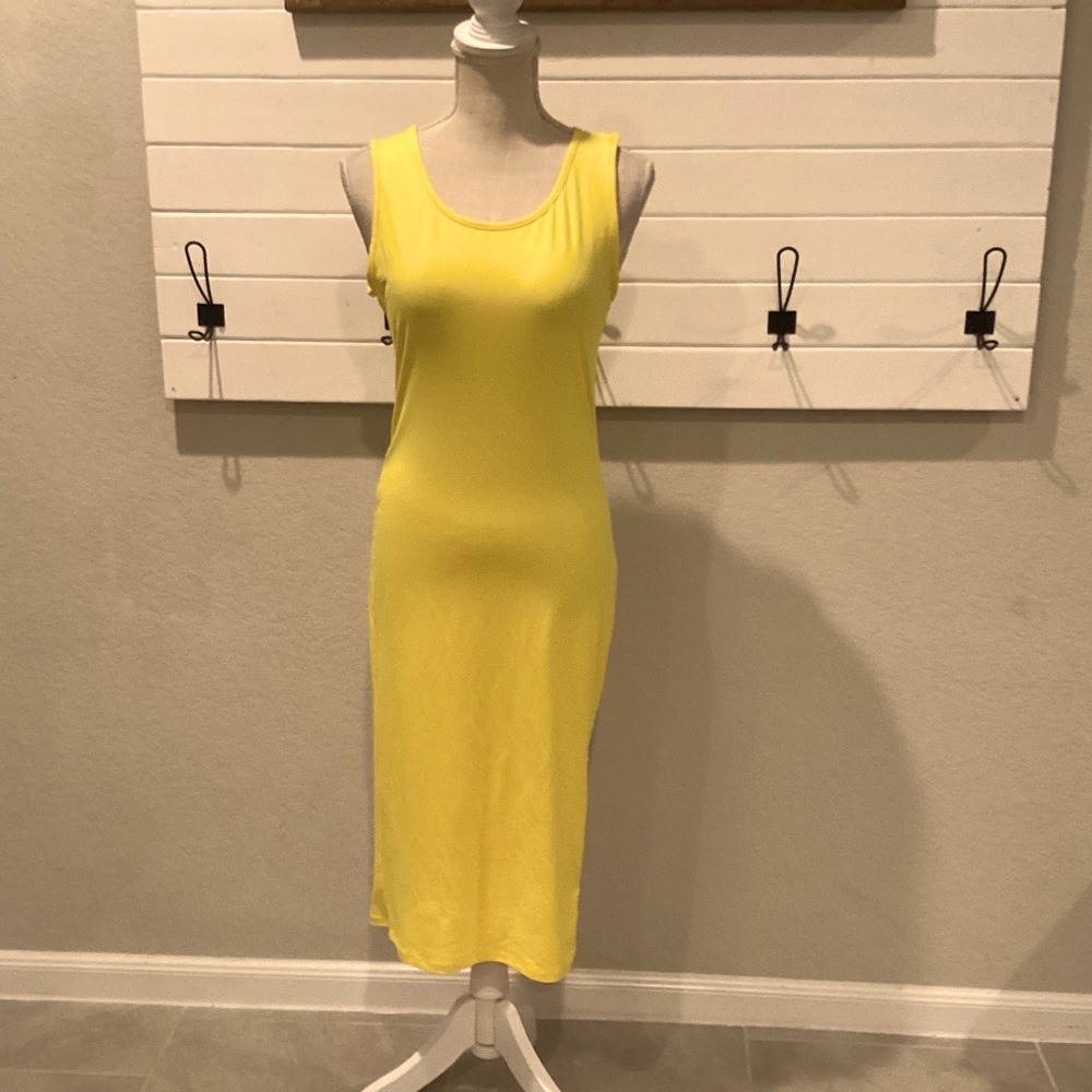 Absolutely Midi Yellow Dress